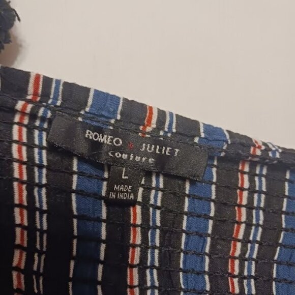 ROMEO & JULIET COUTURE Boho Striped Bell Sleeve with Tassels Blouse, Sz L, Used - Picture 9 of 11